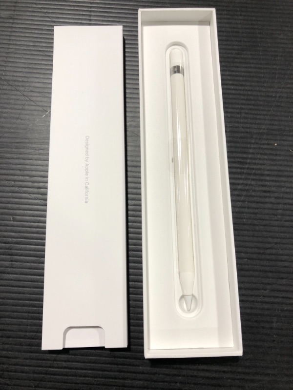 Photo 3 of Apple Pencil (1st Generation)
