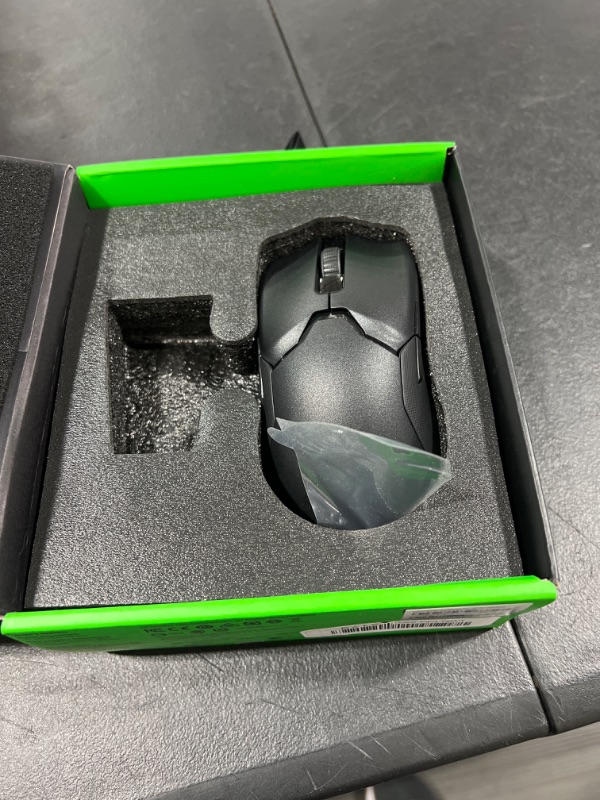 Photo 2 of Razer Viper Ultimate Wireless Gaming Mouse with Charging Dock