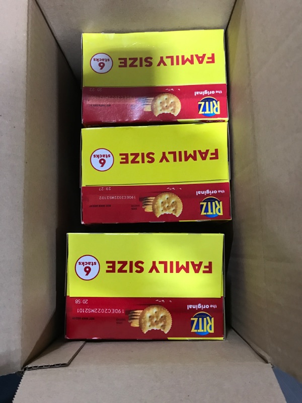 Photo 2 of 3 pack- RITZ Original Crackers, Family Size, 20.5 oz Original Flavor 1.28 Pound (Pack of 1)