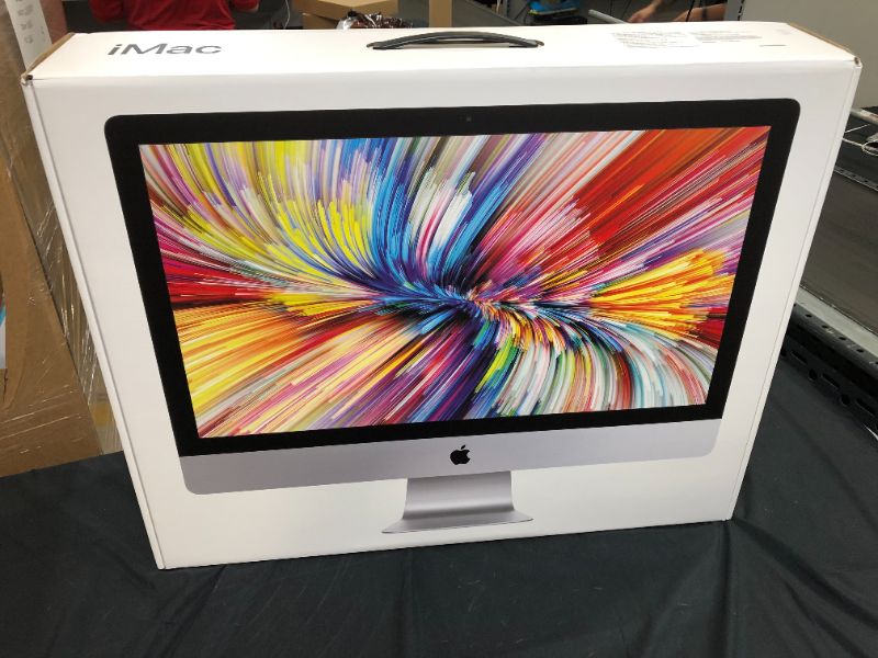 Photo 2 of Apple - 27" iMac® with Retina 5K display - Intel Core i5 (3.1GHz) - 8GB Memory - 256GB SSD - ---new item -Factory Sealed