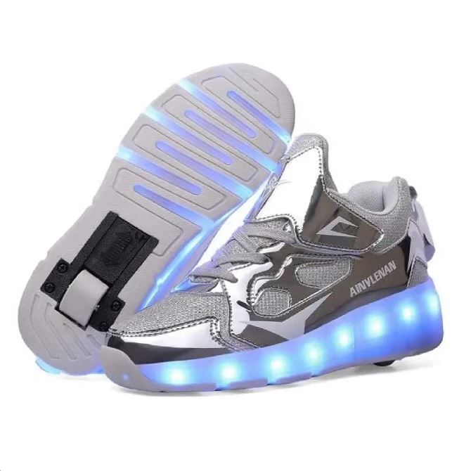 Photo 1 of SDSPEED 7 Colors LED Rechargeable Kids Roller Skate Shoes with Single Wheel Shoes Sport Sneaker --size 31 kids