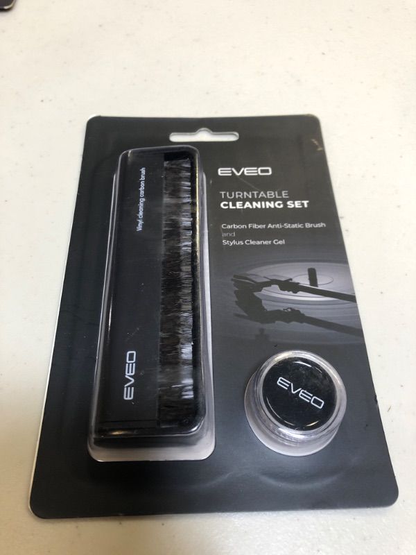 Photo 2 of EVEO Record Cleaner, Vinyl Record Cleaner - Carbon Fiber Anti Static Record Brush