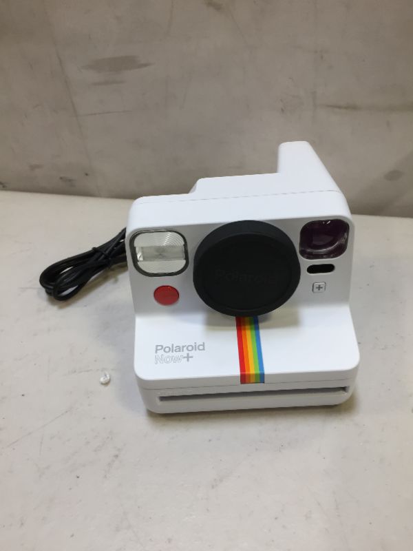 Photo 2 of Polaroid Now+ White (9062) - Bluetooth Connected I-Type Instant Film Camera with Bonus Lens Filter Set (NO FILM) (USED) (TURNS ON BUT UNABLE TO FULLY TEST)