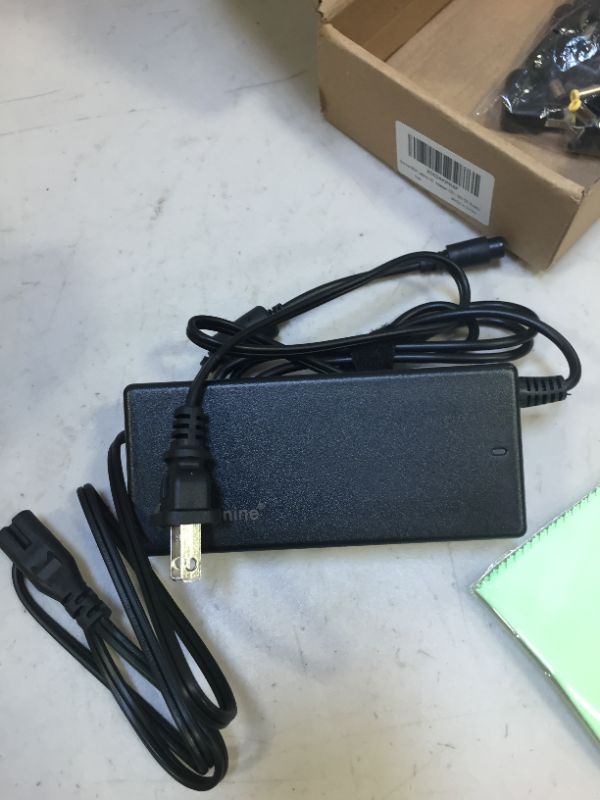 Photo 4 of Gonine 90W AC Universal Laptop Charger