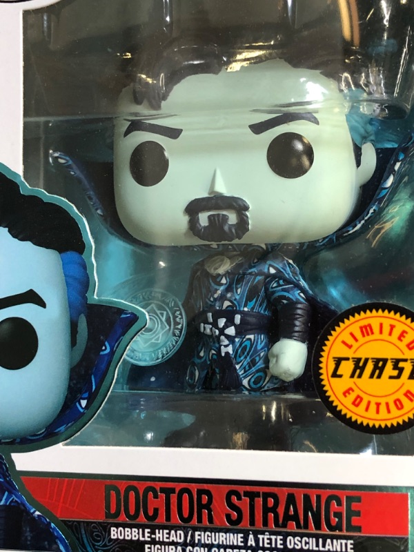 Photo 3 of Marvel: Doctor Strange Multiverse of Madness - Dr. Strange Limited Edition Chase Pop! Vinyl Figure (Bundled with Compatible Pop Box Protector Case)
