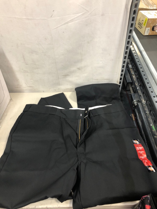 Photo 2 of Dickies Men's Original 874 Work Pant (size:32 x34 ) 