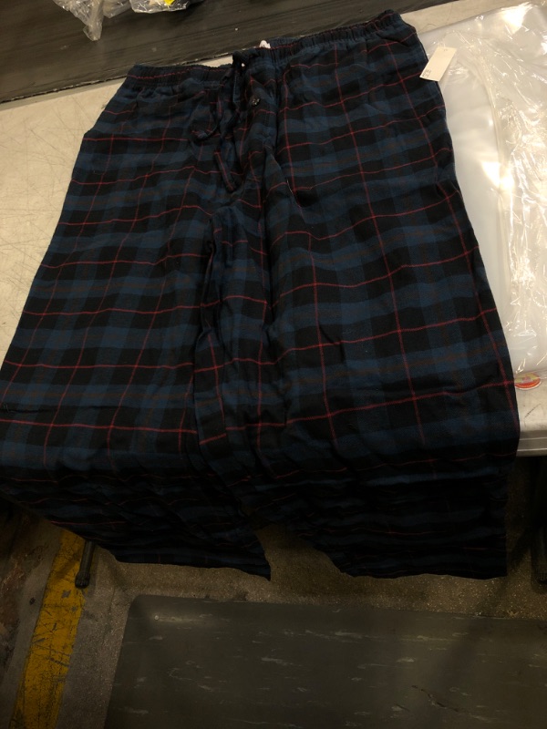 Photo 2 of Amazon Essentials Men's Flannel Pajama Pant SIZE Medium Navy/Black, Plaid