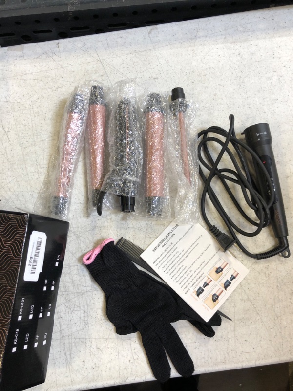 Photo 1 of INTERCHANGEABLE HAIR CURLER