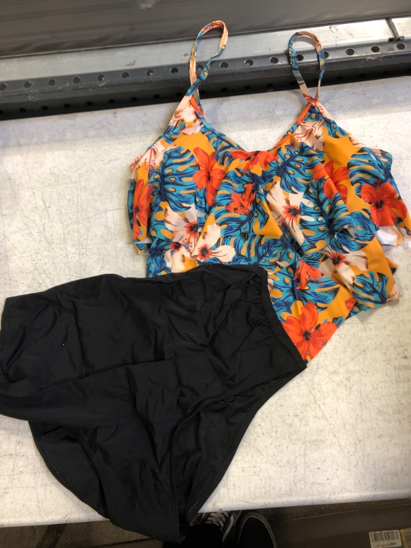 Photo 1 of 2PCS Swim Suit Set L 