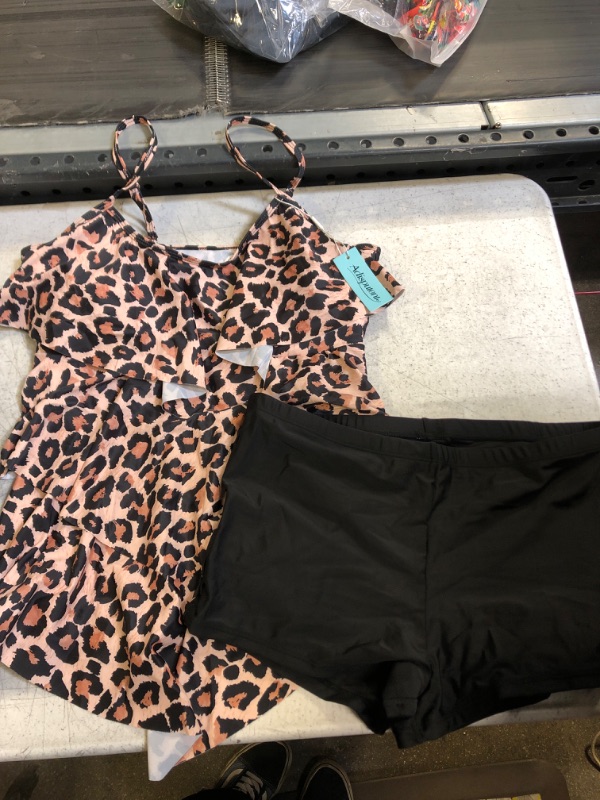 Photo 1 of 2PCS Swimsuit Set XL