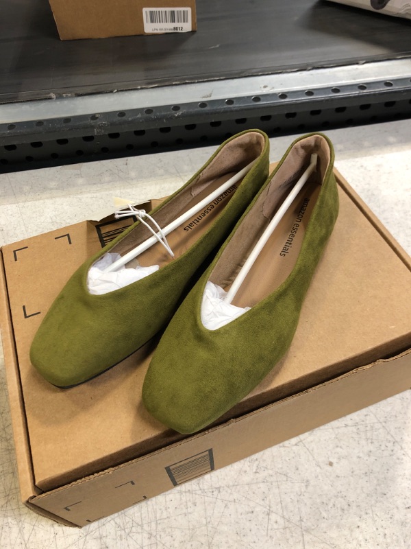 Photo 1 of AMAZON ESSENTIALS GREEN FLAT SHOES SIZE 7-1/2