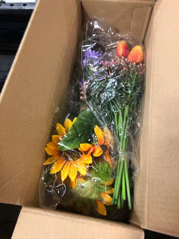 Photo 1 of artificial flowers 