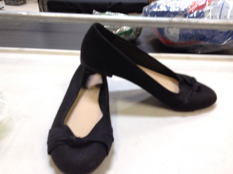 Photo 2 of Ataiwee Women's Flat Shoes - Bow Round Toe Cute Classic Ballet Flats.---Size 8.5