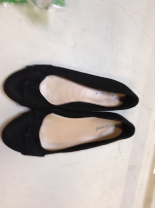Photo 3 of Ataiwee Women's Flat Shoes - Bow Round Toe Cute Classic Ballet Flats.---Size 8.5