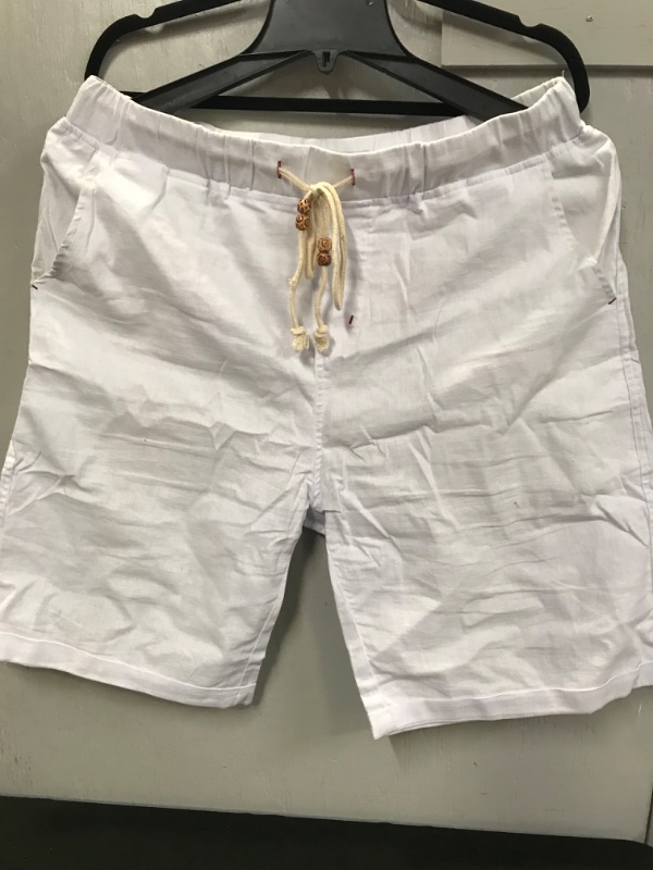 Photo 2 of Amazon Essentials Men's Linen Casual Classic Fit Short--Size L