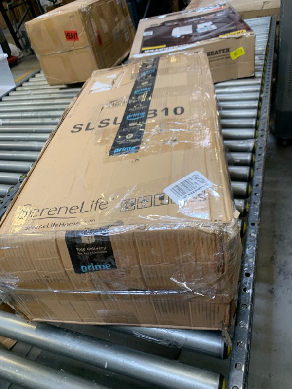 Photo 3 of Serenelife Inflatable Stand Up Paddle Board (6 Inches Thick), Box Packaging Damaged, Moderate Use, Scratches and Scuffs on Item, Missing Parts and Some Hardware, Dirty From Previous Use, Air Leak in Inflatable, Selling for Parts