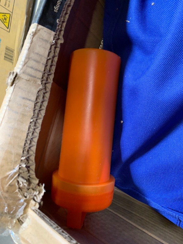 Photo 6 of Serenelife Inflatable Stand Up Paddle Board (6 Inches Thick), Box Packaging Damaged, Moderate Use, Scratches and Scuffs on Item, Missing Parts and Some Hardware, Dirty From Previous Use, Air Leak in Inflatable, Selling for Parts