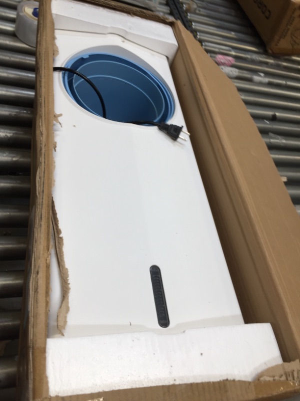 Photo 3 of 3 in 1 Portable Evaporative Air Cooler Swamp Cooler for Room W/Cold Air Silent Bladless Water Cooling Fan with Remote Control, Box Packaging Damaged, Moderate Use, Scratches and Scuffs on Item, Missing Remote
