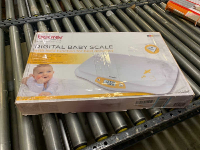 Photo 2 of Beurer Baby Scale, BY80 | Pet Scale, Digital, Box Packaging Damaged, Minor Use, Minor Scratches and Scuffs Found on Item
