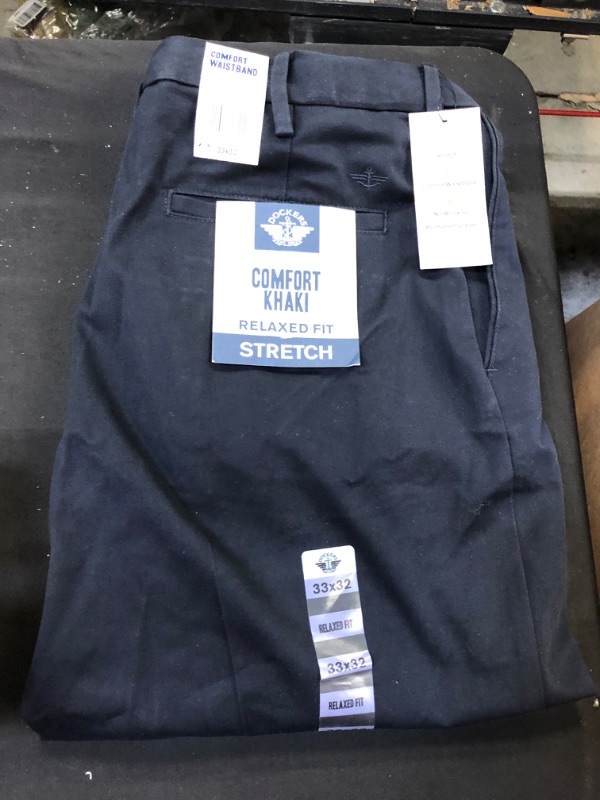 Photo 1 of Dockers Men's Relaxed Fit Comfort Khaki Pants  --Size 33x32 --
