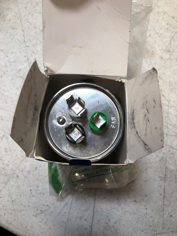 Photo 2 of 40+5 MFD uf 370 or 440 Volt VAC Round Motor Dual Run Capacitor for AC Air Conditioner Condenser - 40/5 uf MFD 440V Straight Cool or Heat Pump - Will Run AC Motor and Fan - by The HVAC Genius
