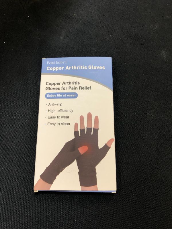 Photo 1 of FOMIBOBRI STORE COMPRESSION GLOVES