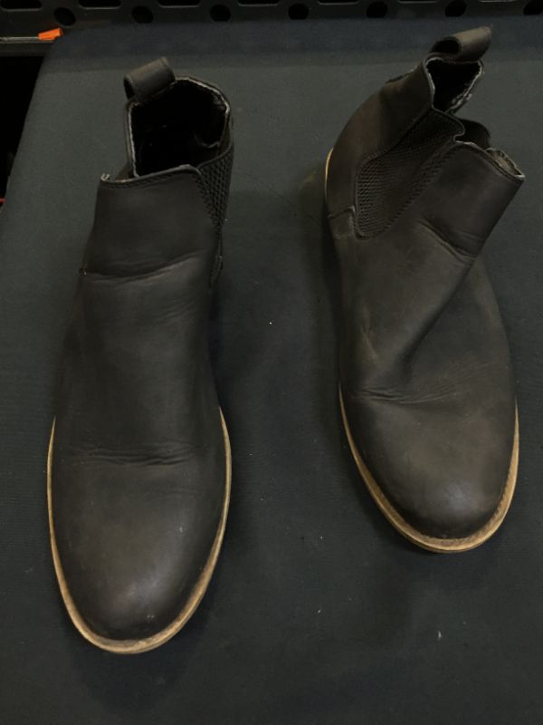 Photo 3 of Casual Slip-on Chelsea Boots for Men - SIZE 10 - ITEM IS DIRTY - CREASED -