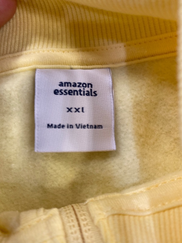 Photo 3 of Amazon Essentials Women's Long-Sleeve Lightweight Fleece Quarter-Zip Top. SIZE XXL 