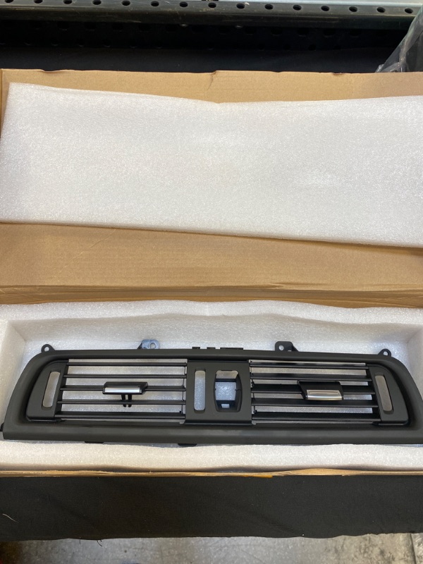 Photo 1 of Front Grille Interior Central Air Vent Dashboard Console Center AC Ventilation for BMW 5 Series 520 523 525 528 530 535 F10 F18?2010-2016?