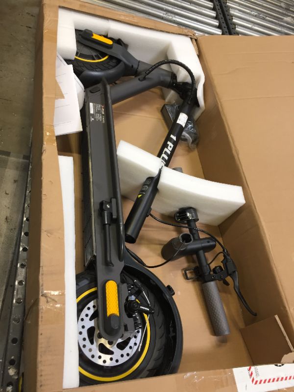 Photo 2 of 1PLUS Electric Scooter 10" Solid Tires 500W Motor 19 Mph Speed Commuter E Scooter for Adults,Long-Range Battery,Smart,Foldable and Portable
