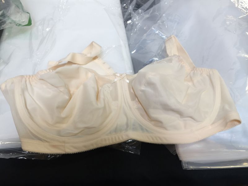 Photo 2 of Bali Women's Flower Underwire Bra SIZE 44D