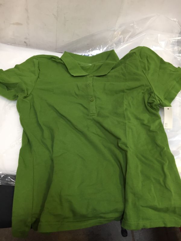Photo 2 of Amazon Essentials Women's Short-Sleeve Polo Shirt SIZE LARGE