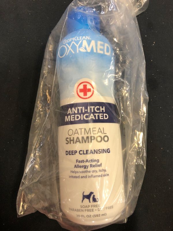 Photo 2 of 
TropiClean OxyMed Medicated Anti Itch Oatmeal Shampoo for Pets

