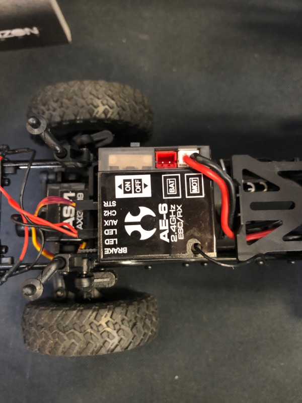 Photo 1 of 1/24 SCX24 Deadbolt 4WD Rock Crawler Brushed RTR, Green
