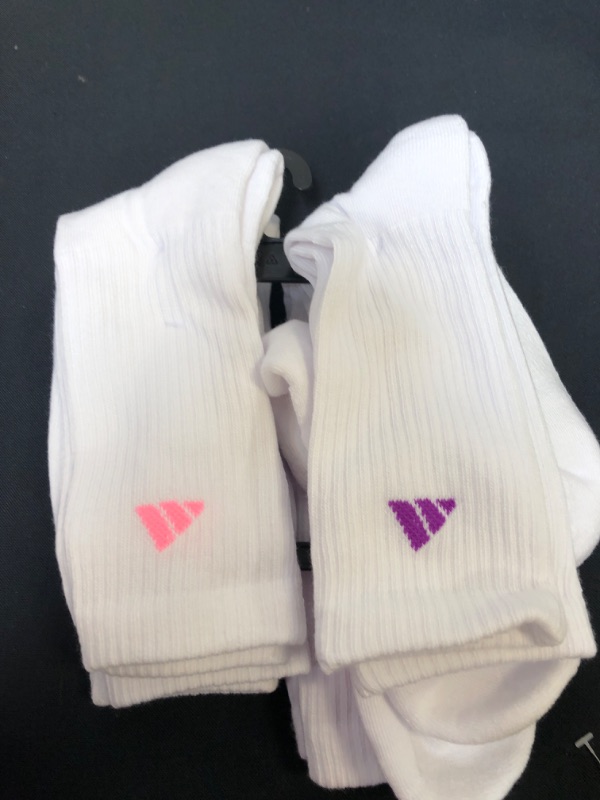Photo 3 of adidas Women's Athletic Cushioned Crew Socks With Arch Compression (6-Pair)
SIZE UNKNOWN