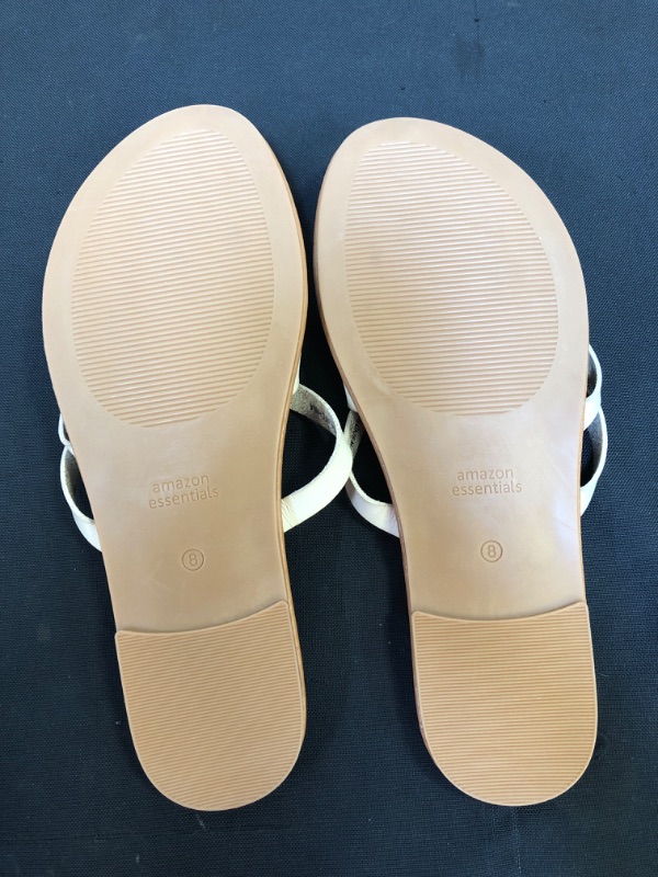 Photo 1 of Amazon Essentials Women's Strappy Slide Flat Sandal
LIGHT BEIGE
SIZE 8