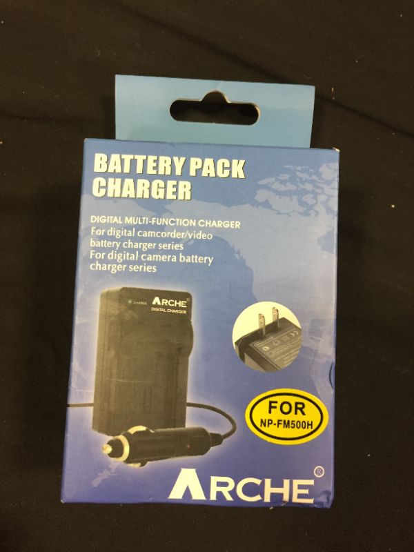 Photo 1 of BATTERY PACK CHARGER 