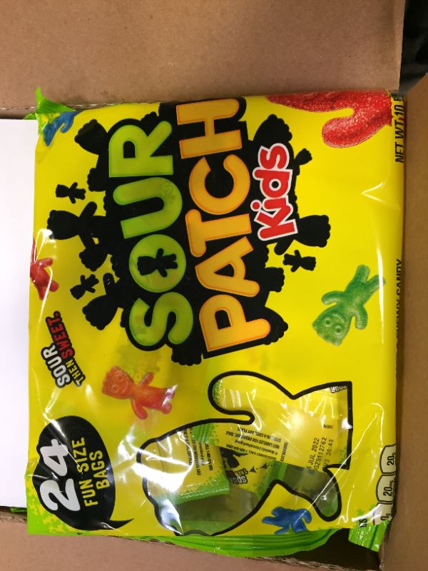 Photo 3 of 6 PACK - Sour Patch Kids Fun Size Bags, 10.5oz, 24ct BB 7/05/22
