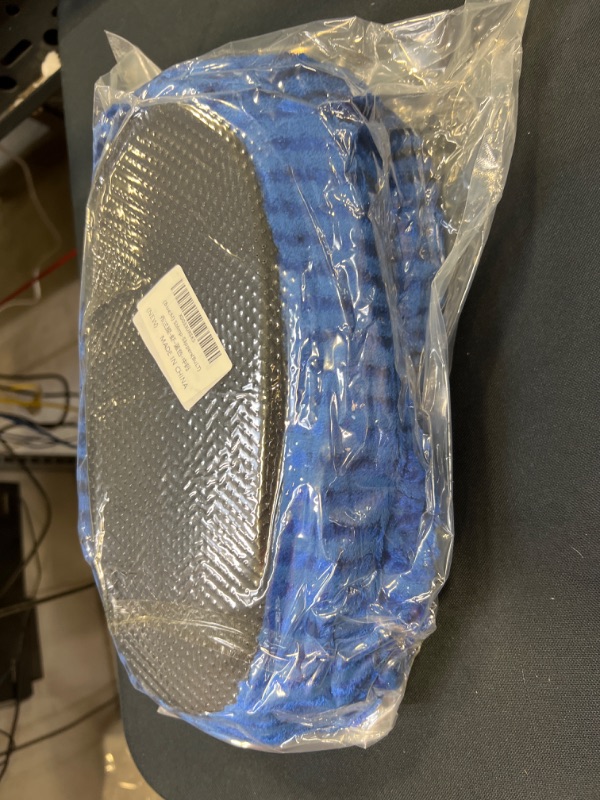 Photo 1 of BLEUNUIT TODDLER AND WOMENS SLIPPERS BLUE SIZE UNKNOWN