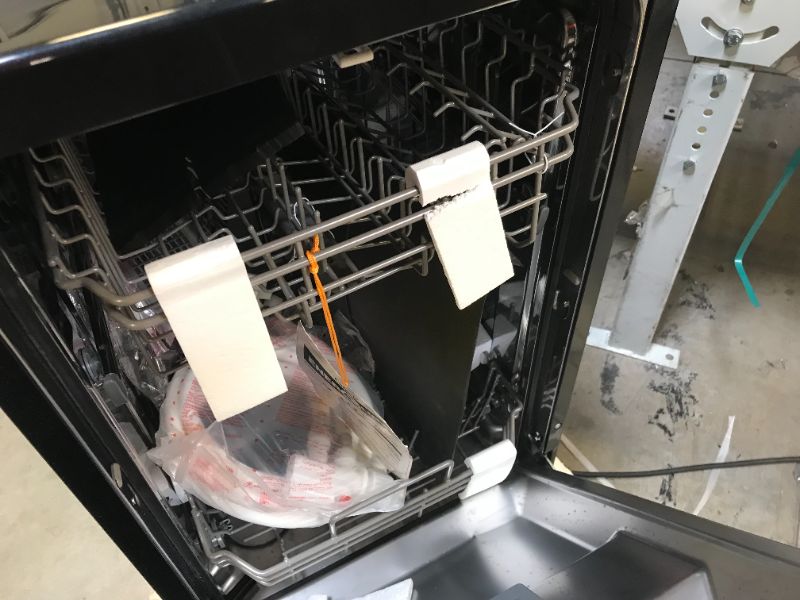Photo 10 of (HAS MAJOR DAMAGE)BLACK+DECKER Portable Dishwasher, 18 inches Wide, 8 Place Setting, Black
