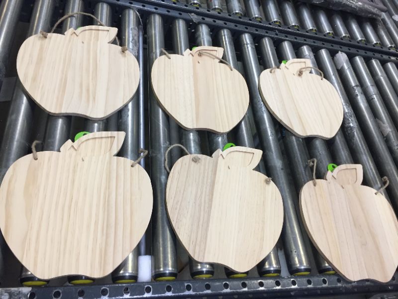 Photo 2 of 5 PACK WOODEN MEDIUM SIZED WALL DECORATION APPLE