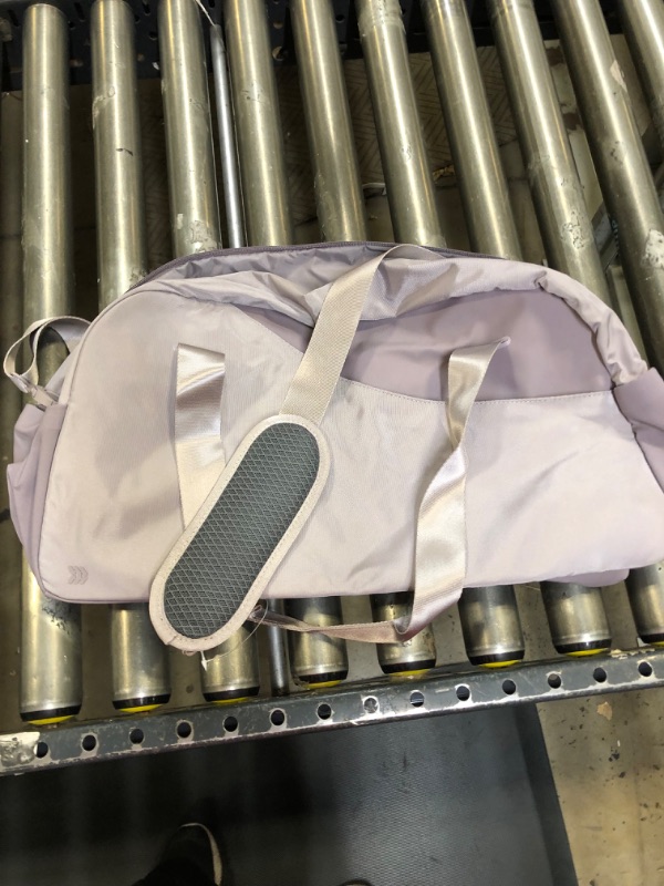 Photo 2 of 20" Duffel Bag Mauve S - All in Motion™