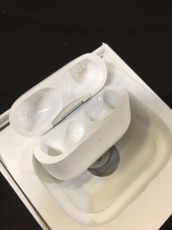 Photo 3 of Apple AirPods Pro Wireless Earbuds with MagSafe Charging Case. Active Noise Cancelling, Transparency Mode, Spatial Audio, Customizable Fit, Sweat and Water Resistant. Bluetooth Headphones for iPhone
