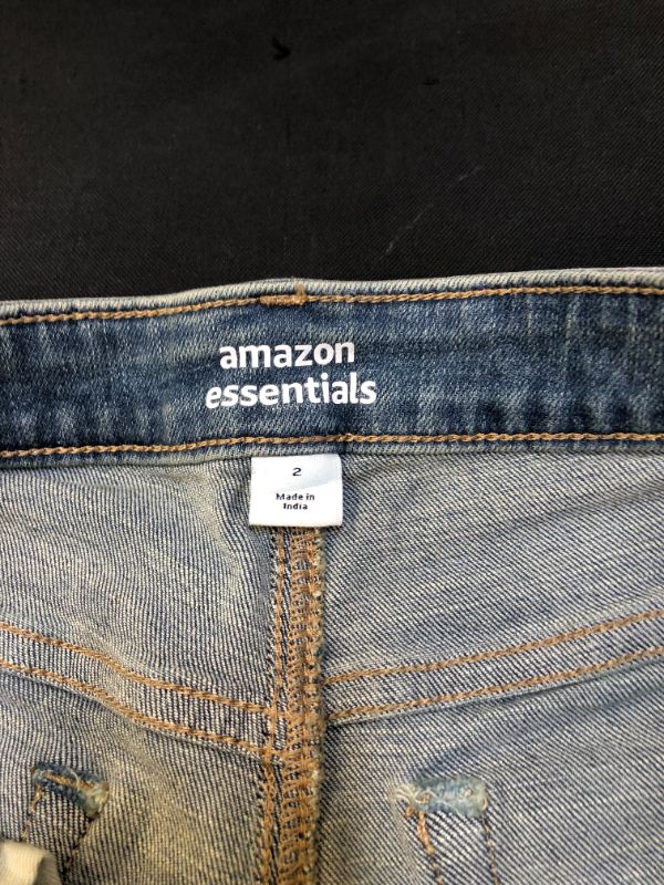 Photo 2 of Amazon Essentials Women's 5" Denim Short (size: 2 ) 