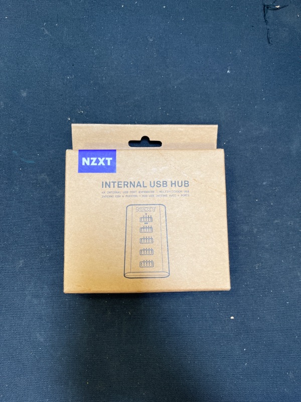 Photo 2 of NZXT Internal USB Hub 3