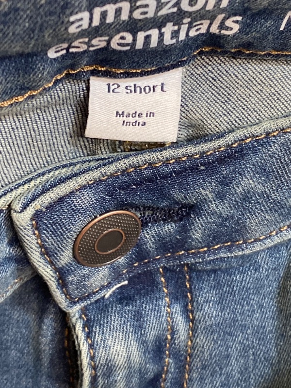 Photo 1 of Amazon Essentials Women's Skinny Jean. SIZE 12 SHORT