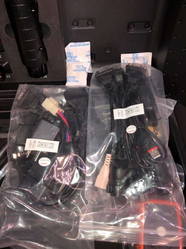 Photo 1 of LAUNCH X431 V PRO(Same Functions as X431 V+) Bi-Directional Scan Tool Full System OBD2 Scanner