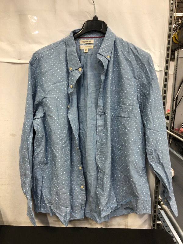 Photo 2 of Amazon Brand - Goodthreads Men's Standard-Fit Long-Sleeve Chambray Shirt, SIZE XXL 
