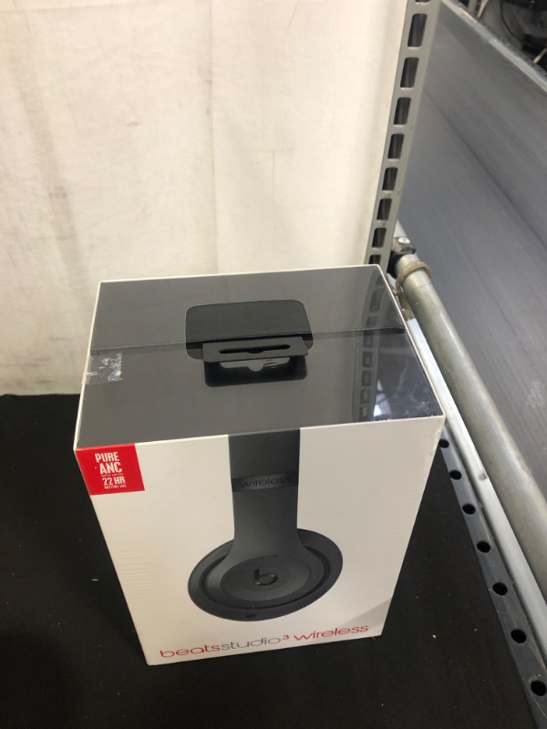 Photo 4 of Beats by Dr. Dre Studio3 Wireless Headphones - Gray - Refurbished (1768162)
, FACTORY SEALED 
