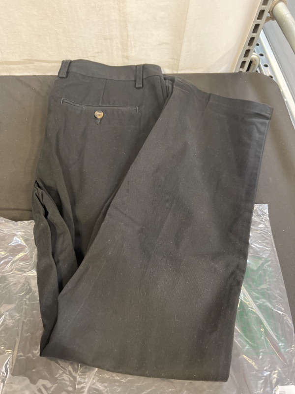 Photo 1 of Amazon Essentials Men's Slim-fit Wrinkle-Resistant Flat-Front Chino Pant, SIZE 33X30 